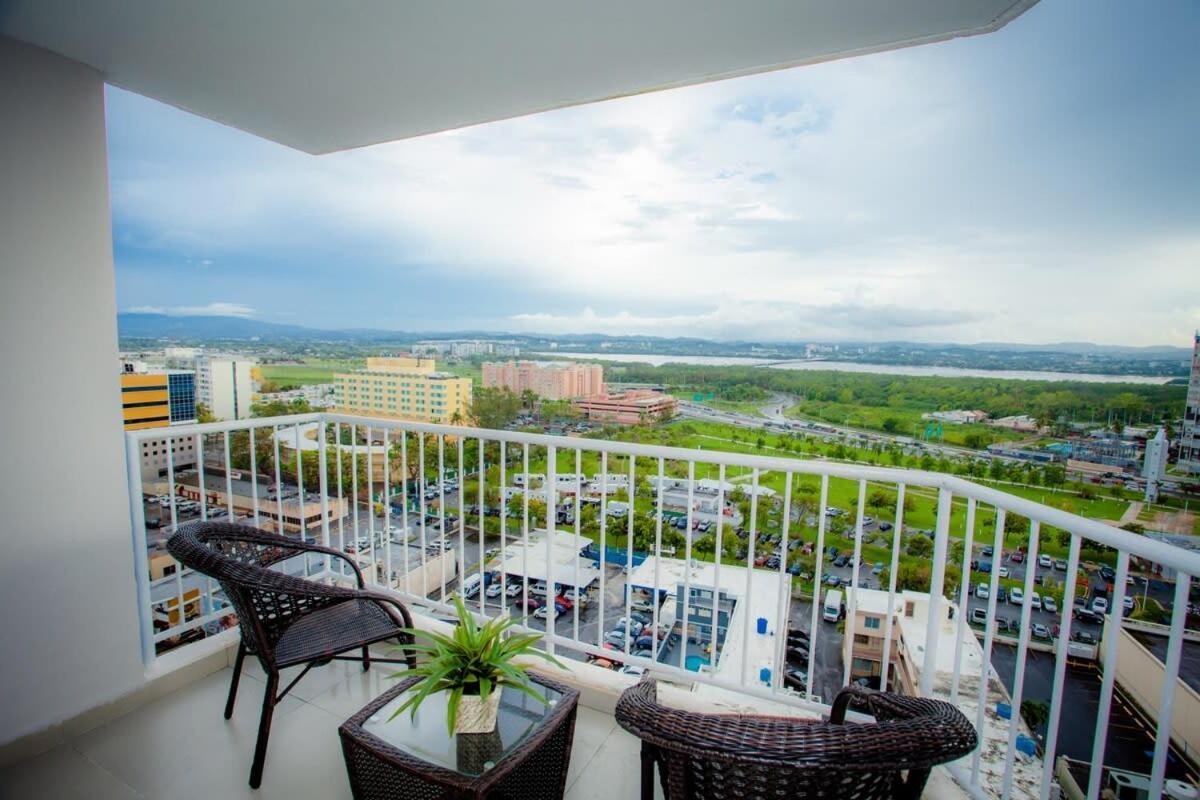 2Br Gem Ocean Front Building Isla Verde Beach Сан-Хуан Экстерьер фото